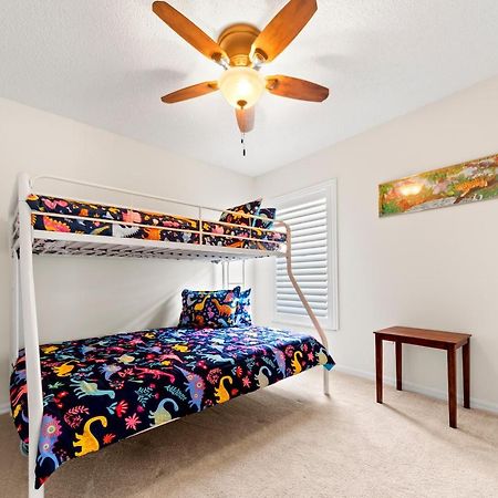 Private Oasis In Kissimmee - Pool, Bbq, Free Parking Appartement Orlando Buitenkant foto