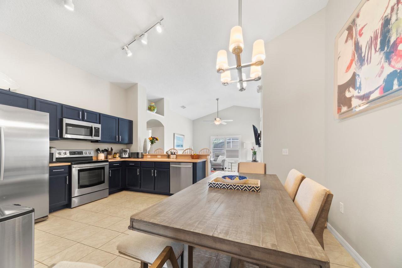 Private Oasis In Kissimmee - Pool, Bbq, Free Parking Appartement Orlando Buitenkant foto